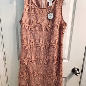 Sleeveless 2 layered dress size medium, perfect for summer wedding.